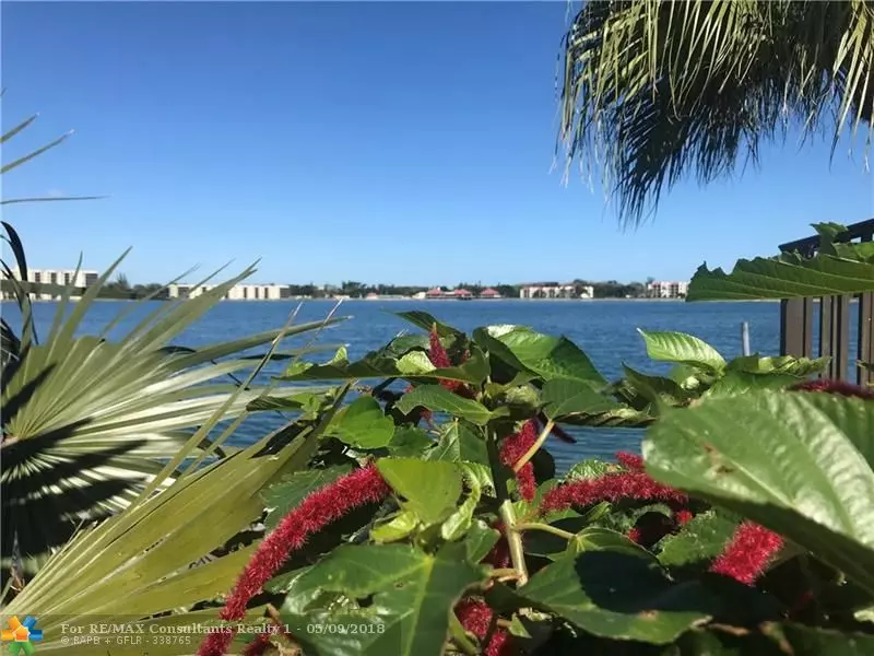 111 Lake Emerald Dr  #202, Oakland Park, FL 33309