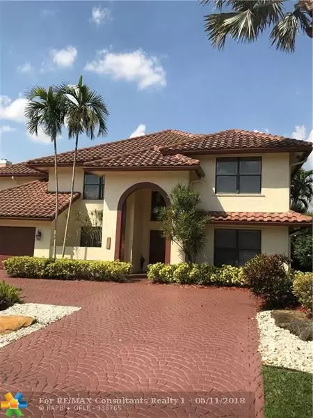 9851 SW 4th St, Plantation, FL 33324