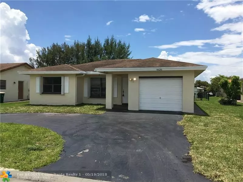 9620 NW 82nd St, Tamarac, FL 33321