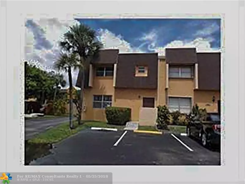 5667 Blueberry Ct  #163, Lauderhill, FL 33313