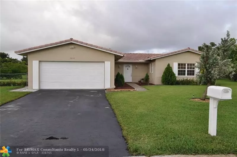 10640 NW 39th Ct, Coral Springs, FL 33065