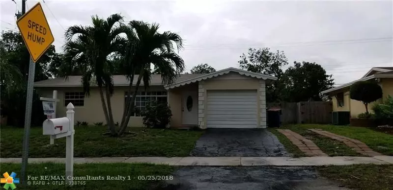 710 SW 14th St, Deerfield Beach, FL 33441