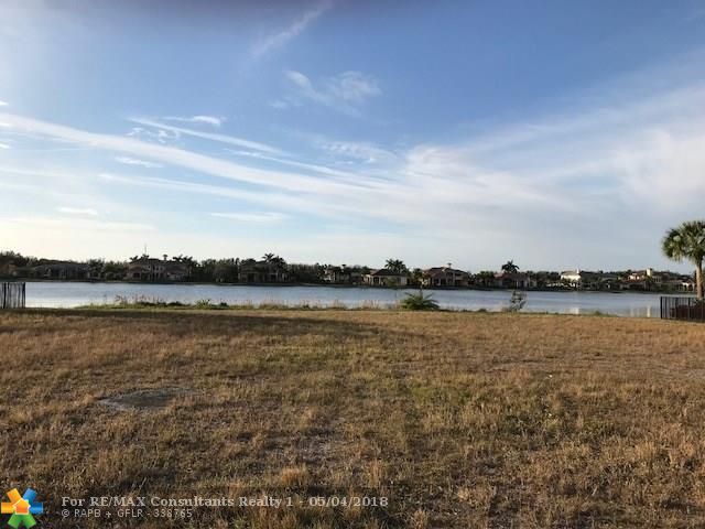 Weston, FL 33332,3099 Lake Ridge Ln