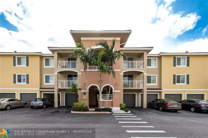 West Palm Beach, FL 33411,6450 Emerald Dunes Dr  #304