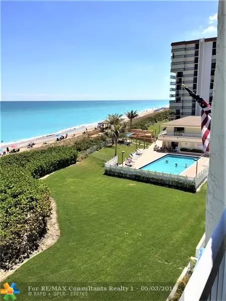 Jensen Beach, FL 34957,10600 S OCEAN DR  #406