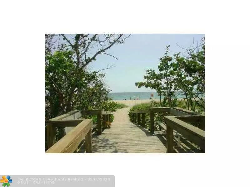 Pompano Beach, FL 33062,3230 NE 13 St.  #204