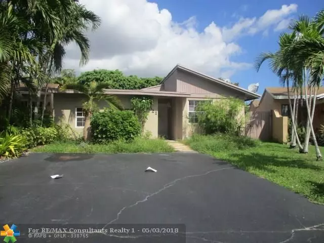 Miami, FL 33165,2021 SW 105th Ct