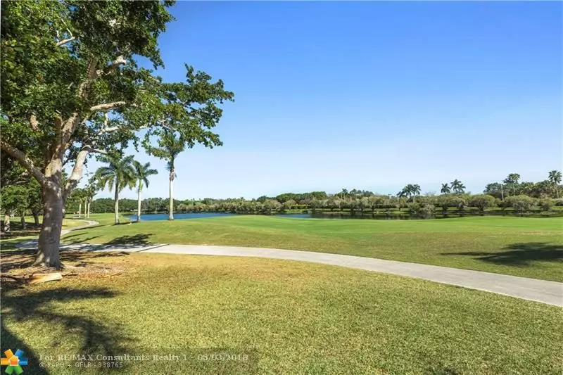 Weston, FL 33332,2783 Kinsington Cir  #2783