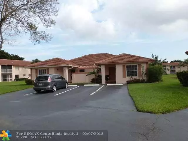 Boca Raton, FL 33428,9857 THREE LAKES CR  #0