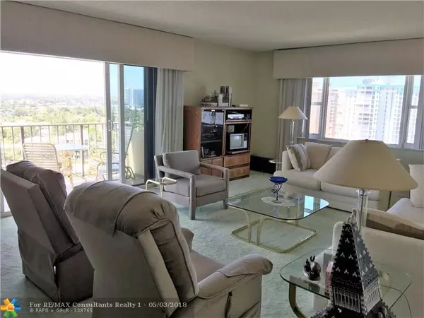 Pompano Beach, FL 33062,1200 Hibiscus Avenue  #1602