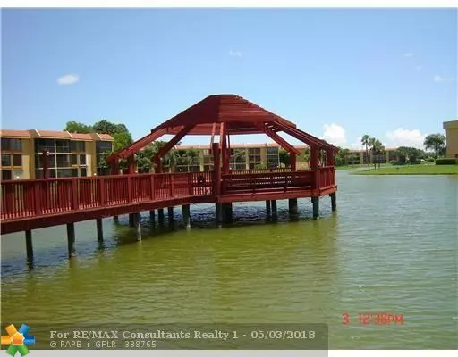 Margate, FL 33063,5609 Coral Lake Dr  #109