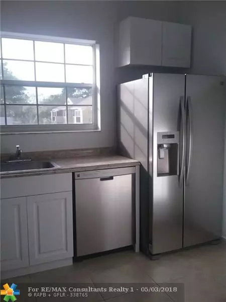 Deerfield Beach, FL 33064,601 Cypress lake blvd  #C14
