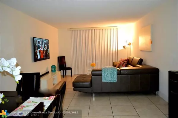 North Miami, FL 33181,1800 Sans Souci Blvd  #322