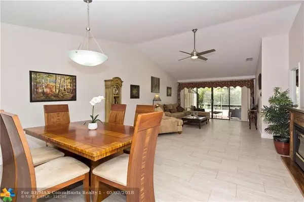 Weston, FL 33326,16363 CAMMI LN  #21