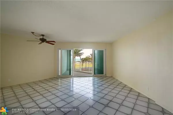 Pompano Beach, FL 33062,710 N Ocean Blvd  #211