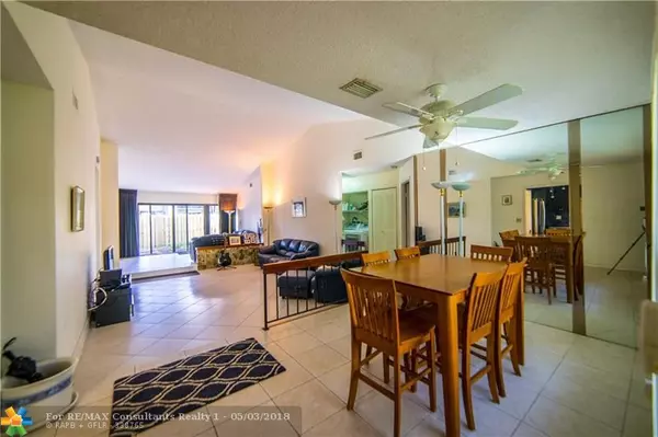 Davie, FL 33314,7501 SW 28th St  #33