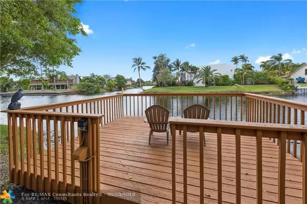 Plantation, FL 33324,9875 Fairway Cove Ln