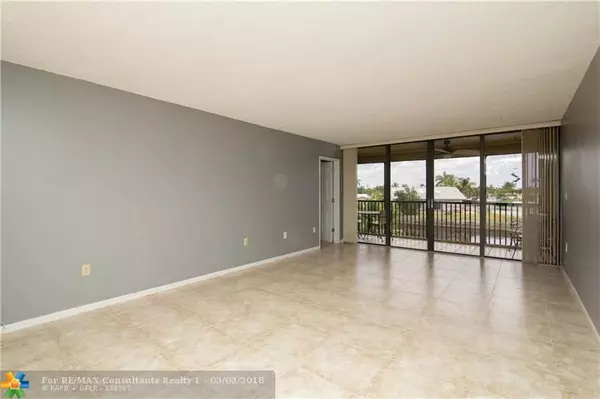 Pompano Beach, FL 33060,1100 SE 5th Ct  #83