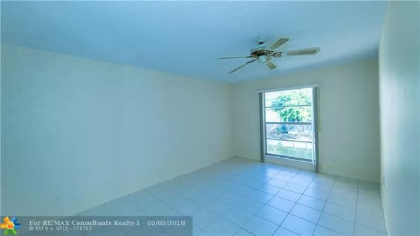 Tamarac, FL 33321,8330 Sands Point Blvd  #306