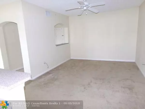 Fort Lauderdale, FL 33301,533 NE 3rd Ave  #526