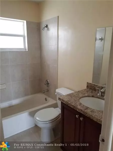 Lauderhill, FL 33313,4310 NW 12th Ct  #211