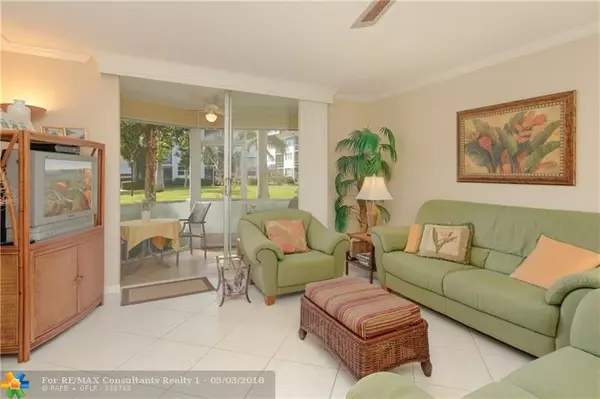 Deerfield Beach, FL 33441,400 SE 10th St  #107