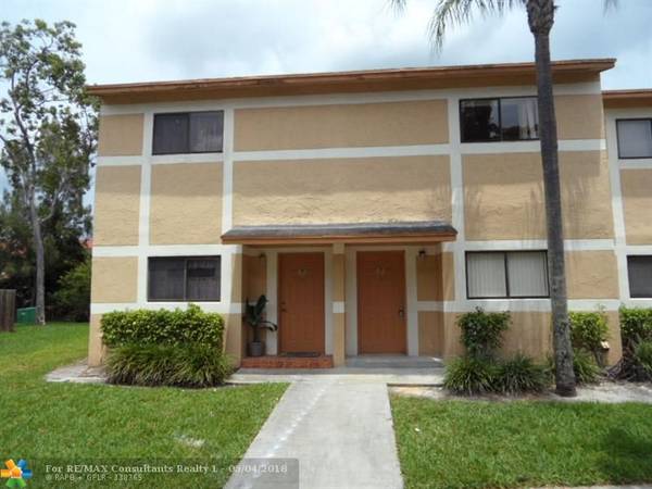 Pembroke Pines, FL 33025,219 Palm Cir  #219