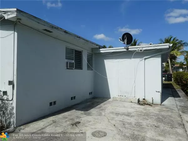 Lake Worth, FL 33460,810 S E St