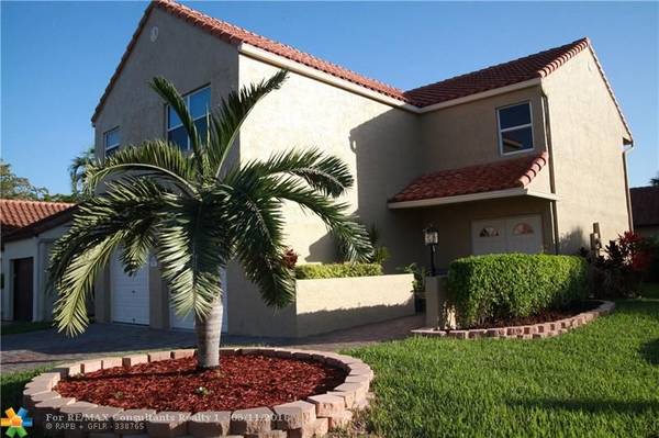 2004 Maplewood Dr, Coral Springs, FL 33071