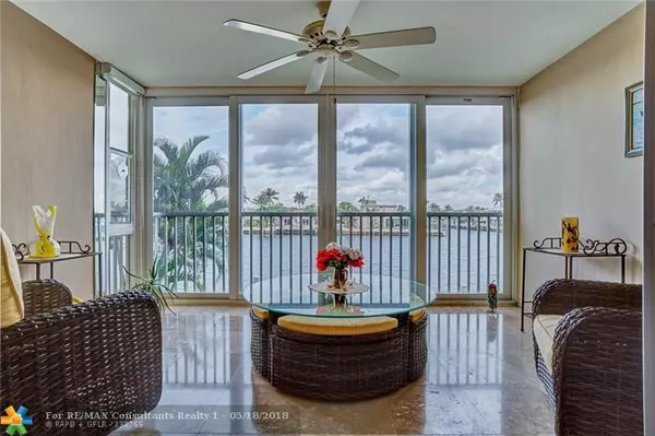 Pompano Beach, FL 33062,615 N Riverside Dr  #205