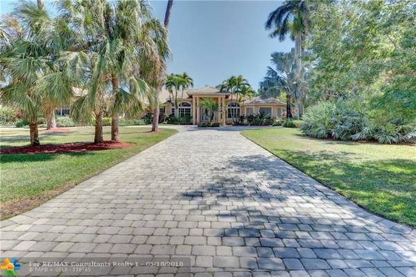 5655 W Leitner Dr, Coral Springs, FL 33067