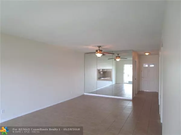 Pompano Beach, FL 33060,1100 Pine Dr  #105