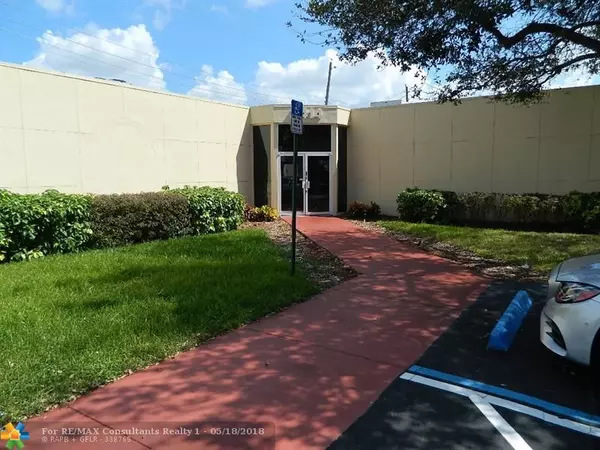 Oakland Park, FL 33311,2414 W Oakland Park Blvd