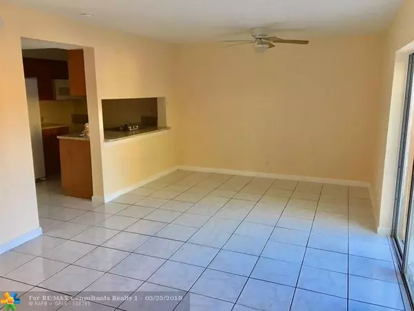 Lauderhill, FL 33313,5667 Blueberry Ct  #163