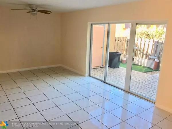 Lauderhill, FL 33313,5667 Blueberry Ct  #163