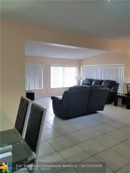 7731 NW 15th Ct, Pembroke Pines, FL 33024