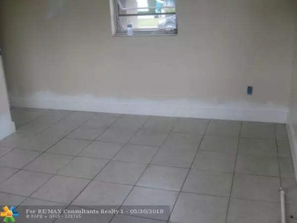 Fort Lauderdale, FL 33311,2490 NW 16th CT