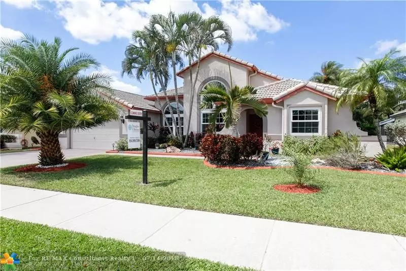 3281 Overlook Rd, Davie, FL 33328