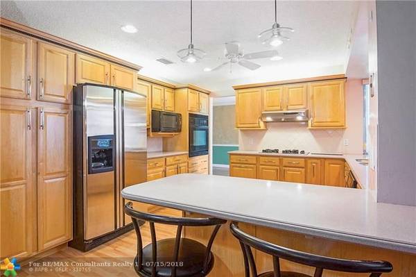 12041 NW 30th Pl, Sunrise, FL 33323