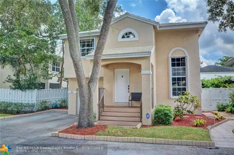 9880 NW 2nd Court, Plantation, FL 33324