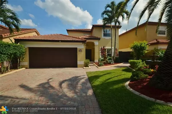 8238 NW 200th Ter, Miami, FL 33015