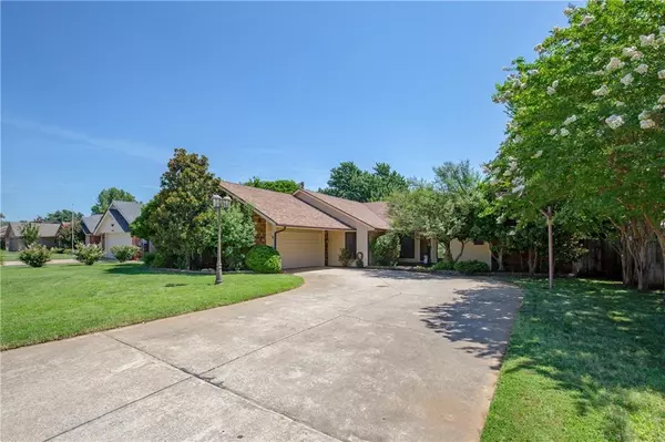 2408 Brookhaven, Edmond, OK 73034