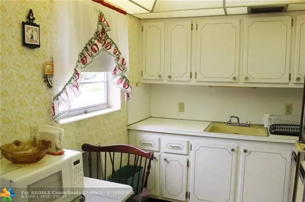 Deerfield Beach, FL 33442,333 Durham J #333