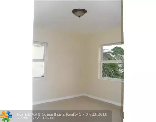 5500 NE 3RD AVE, Oakland Park, FL 33334