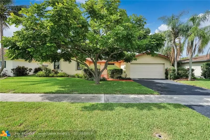 8405 SW 26th St, Davie, FL 33324