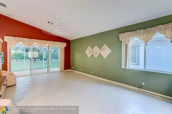 West Palm Beach, FL 33411,2270 Sapphire Cir