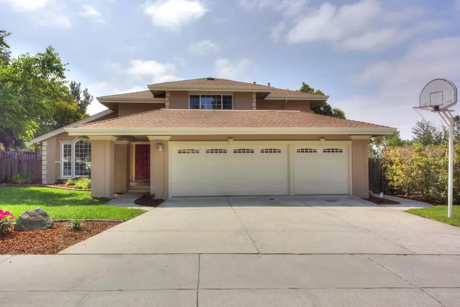 1037 Sundance DR, Fremont, CA 94539