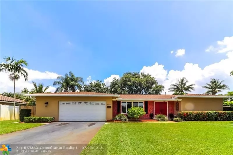 5701 SW 5th St, Plantation, FL 33317