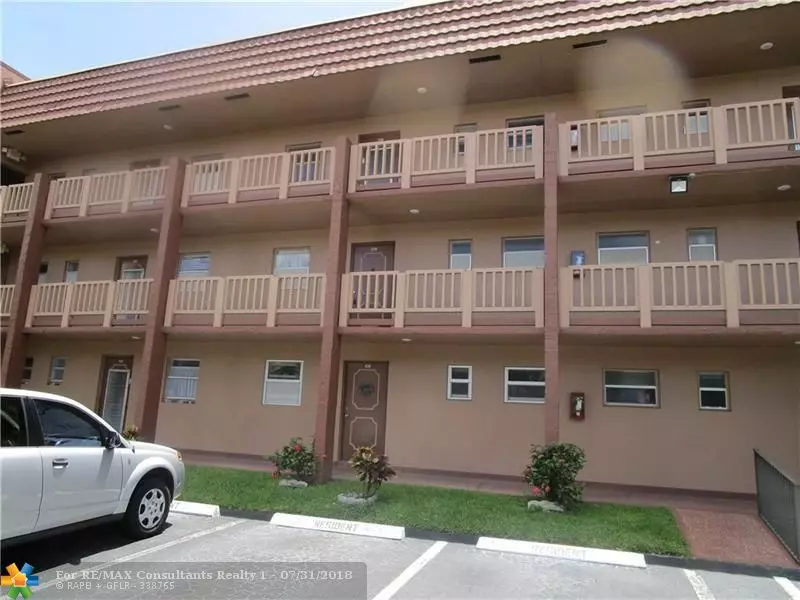 Sunrise, FL 33322,8841 Sunrise Lakes Blvd  #212