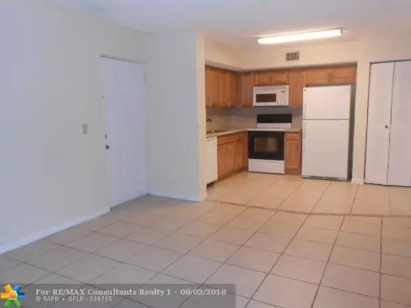 Hollywood, FL 33021,3680 N 56th Ave  #801